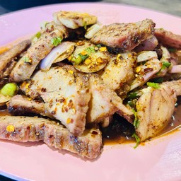 หมูน้ำตก