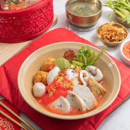 เส้นปลาเย็นตาโฟต้มยำ