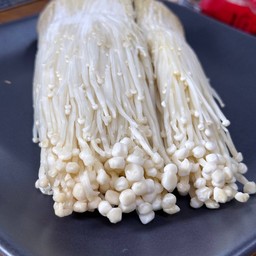 เห็ดเข็มทอง