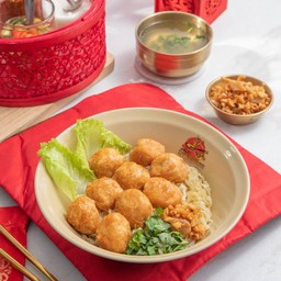 ก๋วยเตี๋ยวลูกชิ้นกุ้ง (9ลูก)