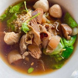 เล็กหมูชิ้นตก