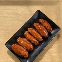 ปีกไก่กลาง เคลือบซอส (Glazed Chicken Wingettes 6 pcs)