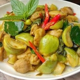 ร้านกะเพราพริกแห้งดีไหม