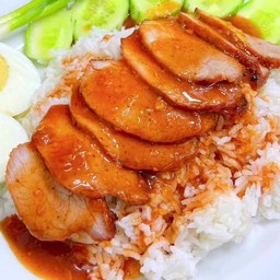 ข้าวหมูแดงพิเศษ (มีไข่)