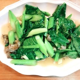 แขนงผัดปลาเค็ม