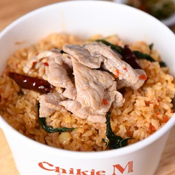 ข้าวผัดกระเพราคลุกหมูชิ้น