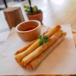 เอบิโรว (ปอเปี๊ยะทอด)