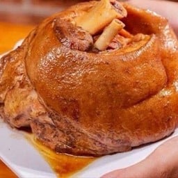 ร้านตงดี-ข้าวหมูแดงหมูกรอบขาหมู