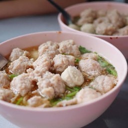 เกาเหลาหมูเด้งน้ำใสหมูเด้งจุกๆบึ้มๆ