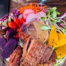 สลัดสันคอหมูย่าง