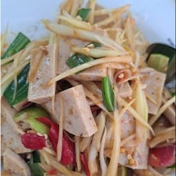 ยำแหนมสด-ส้มตำแซ่บนัวโคราช ตลาดรักคุณ