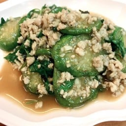 ผัดมะเขือยาวหมูสับ