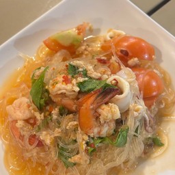 ยำวุ้นเส้นรวมมิตร