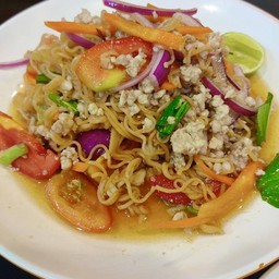 ยำมาม่า