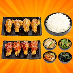 เซตข้าวปีกไก่บนราดซอส พร้อมเครื่องเคียง 4 อย่าง