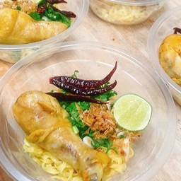 ข้าวซอยไก่