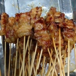 หมูปิ้งพารวย 3 บาทจอหอ