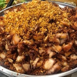 ราดหมูทอด