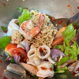 ยำมาม่ารวม