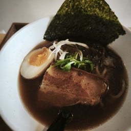 โชยุราเมน  Shoyu Ramen