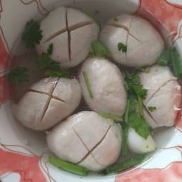 เจ้เกียวหมูแดงหมูกรอบ
