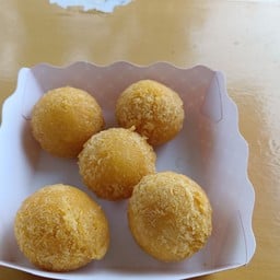 น้ำตาลไก่แซ่บ