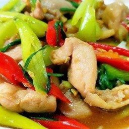 ผัดพริกหยวกอกไก่(เป็นกับข้าว