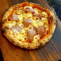 พิซซ่าฮาวาเอี้ยน