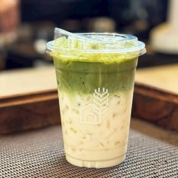 ชาเขียวมัทฉะลาเต้เย็น