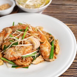 ผัดไทยกุ้งแม่น้ำเจ Vegan river prawnless Pad Thai