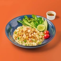 ข้าวผัดปลากุเลาเค็มเนื้อกุ้ง