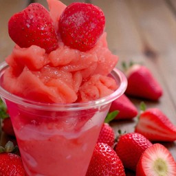 สตรอเบอรี่ปั่น