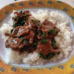 ก๋วยเตี๋ยวรสแซบ แดงใหญ่