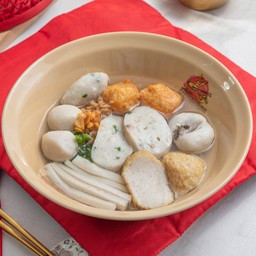 เกาเหลาลูกชิ้นปลา