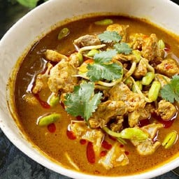 แกงคั่วพริกกระดูกอ่อน ลูงเหรียง