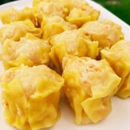 ไก่ทอดลุงหนวด