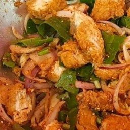 ยำไก่แซ่บไม่เอาข้าว