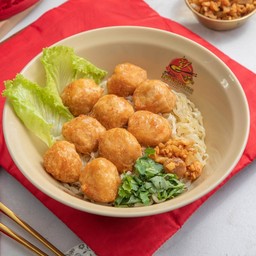 ก๋วยเตี๋ยวลูกชิ้นกุ้ง (9ลูก)