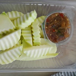 มะม่วงเปรี้ยว (เลือกพริกเกลือได้)