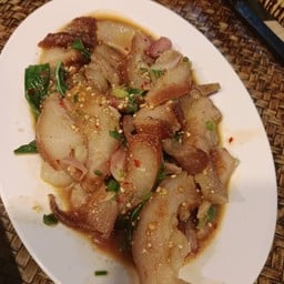 น้ำตกหมู