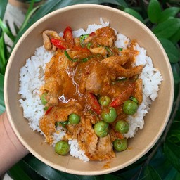 พะแนงเนื้อผัดแห้ง