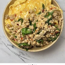 ข้าวลาบหมู+ไข่ข้น