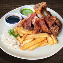 ขาหมูกรอบฤดูกาล