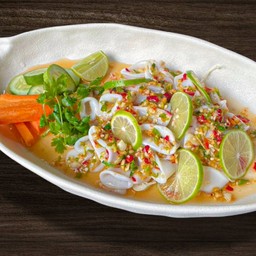 ยำหมึกมะนาวพริกสด