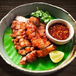 หมูสามชั้นทอดน้ำปลา แจ่วน้ำปลาร้า