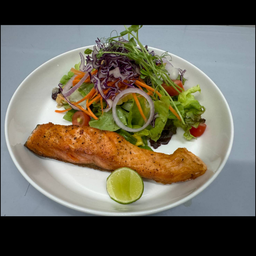 GRILLED SALMON SALAD