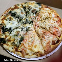 พิซซ่า 2 หน้า ผักโขม&ปูอัดชีส