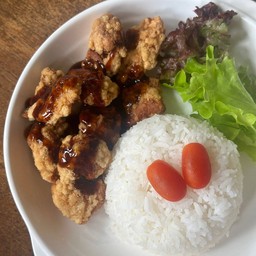 ข้าวไก่กรอบซอสเทอริยากิ