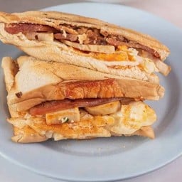 แซนวิสไส้ทะลัก