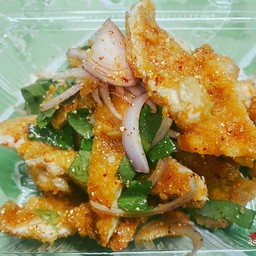 ยำไก่แซ่บ